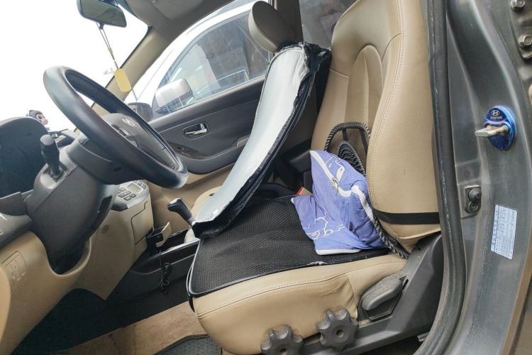 Used Hyundai Celesta 2011 1.6L Automatic Luxury Version Left Front Seat