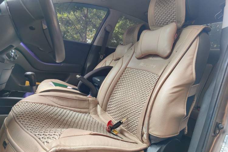 Used Hyundai Celesta 2011 1.6L Automatic Top-Tier Version Left Front Seat