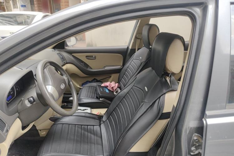 Used Hyundai Celesta 2011 1.6L Automatic Comfort Edition Left Front Seat
