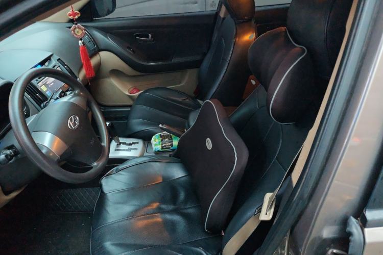 Used Hyundai Celesta 2011 1.6L Automatic Comfort Edition Left Front Seat