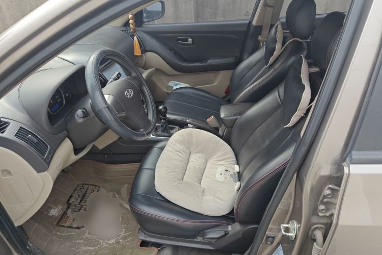 Used Hyundai Celesta 2011 1.6L Manual Comfort Edition Left Front Seat
