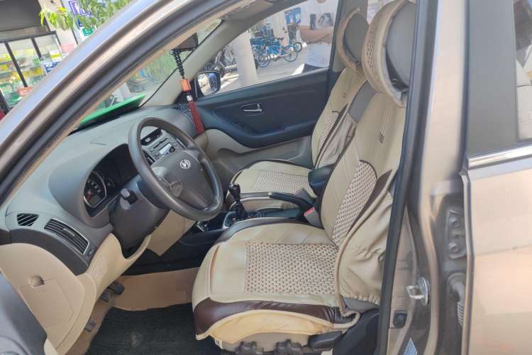 Used Hyundai Celesta 2011 1.6L Manual Luxury Model Left Front Seat