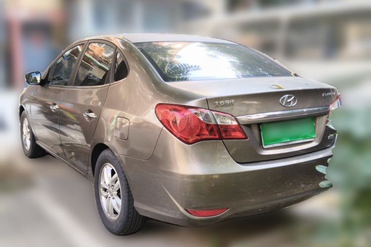 Used Hyundai Celesta 2011 1.6L Manual Luxury Model Rear Left 45 Deg