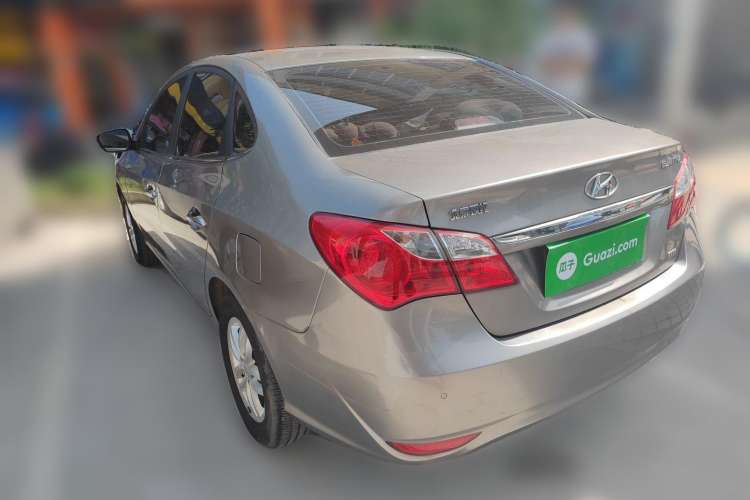 Used Hyundai Celesta 2011 1.6L Manual Luxury Model Rear Left 45 Deg