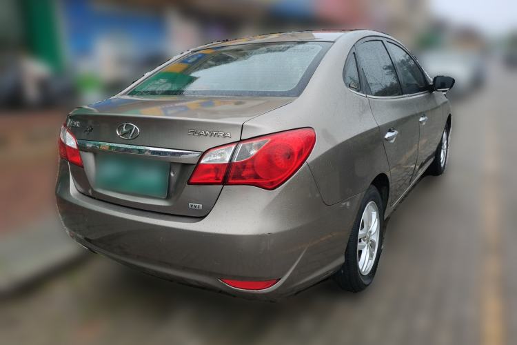 Used Hyundai Celesta 2011 1.6L Manual Luxury Model Rear Right 45 Deg