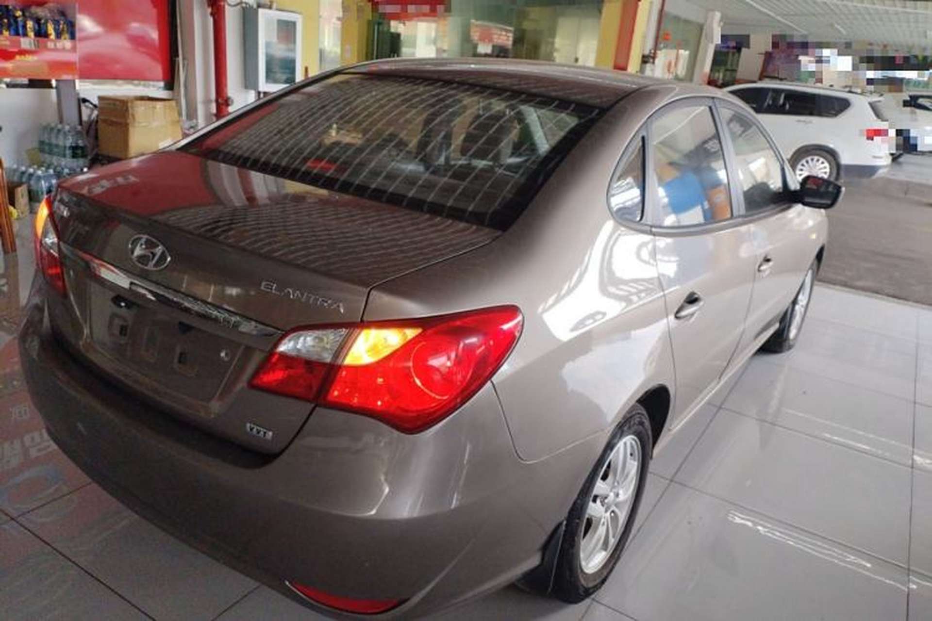 Used Hyundai Celesta 2011 1.6L Manual Comfort Edition Rear Right 45 Deg
