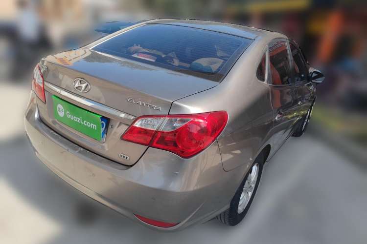 Used Hyundai Celesta 2011 1.6L Manual Luxury Model Rear Right 45 Deg
