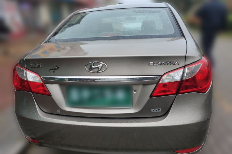 Used Hyundai Celesta 2011 1.6L Manual Luxury Model Rear