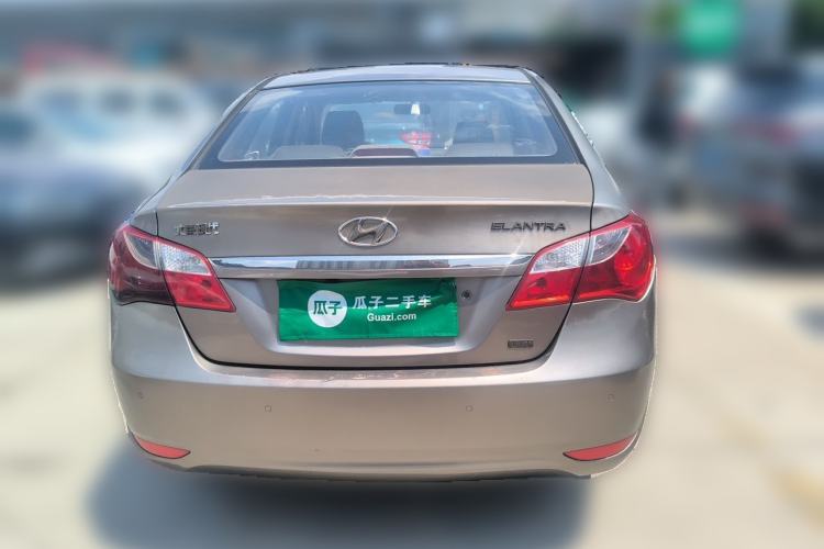 Used Hyundai Celesta 2011 1.6L Manual Luxury Model Rear