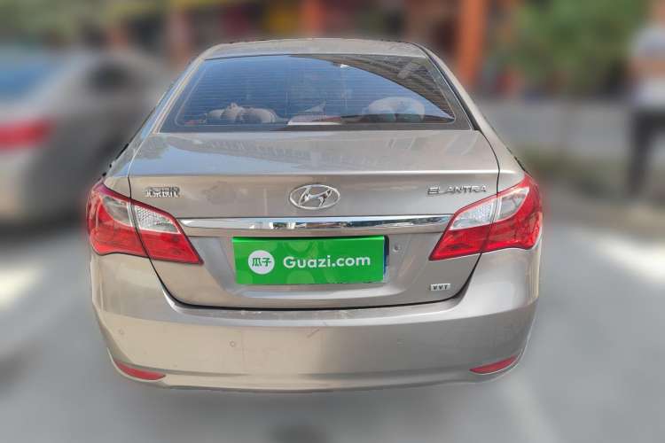 Used Hyundai Celesta 2011 1.6L Manual Luxury Model Rear