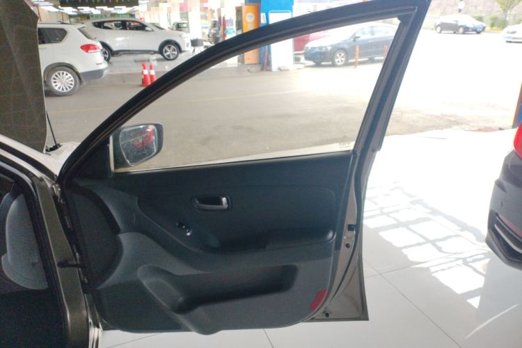 Used Hyundai Celesta 2011 1.6L Manual Comfort Edition Right Front Door Interior