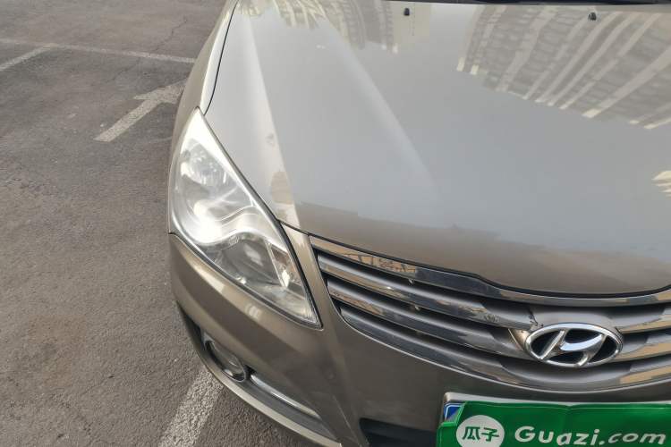 Used Hyundai Celesta 2011 1.6L Manual Comfort Edition Right Front Headlight