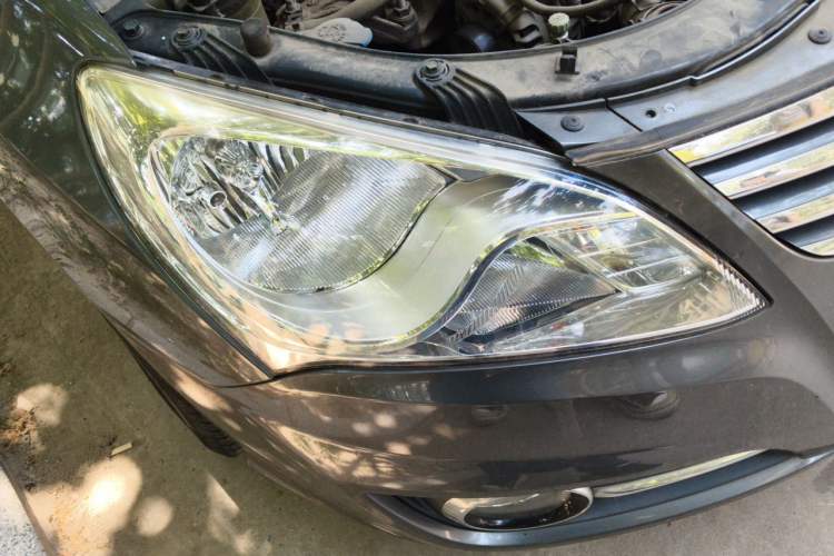 Used Hyundai Celesta 2011 1.6L Automatic Luxury Version Right Front Headlight