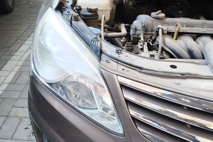 Used Hyundai Celesta 2011 1.6L Manual Luxury Model Right Front Headlight