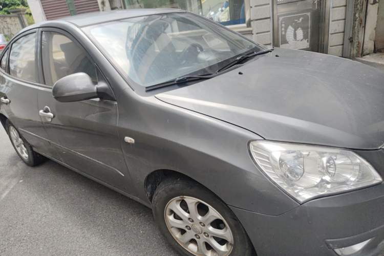 Used Hyundai Celesta 2011 1.6L Automatic Comfort Edition Right Front Headlight