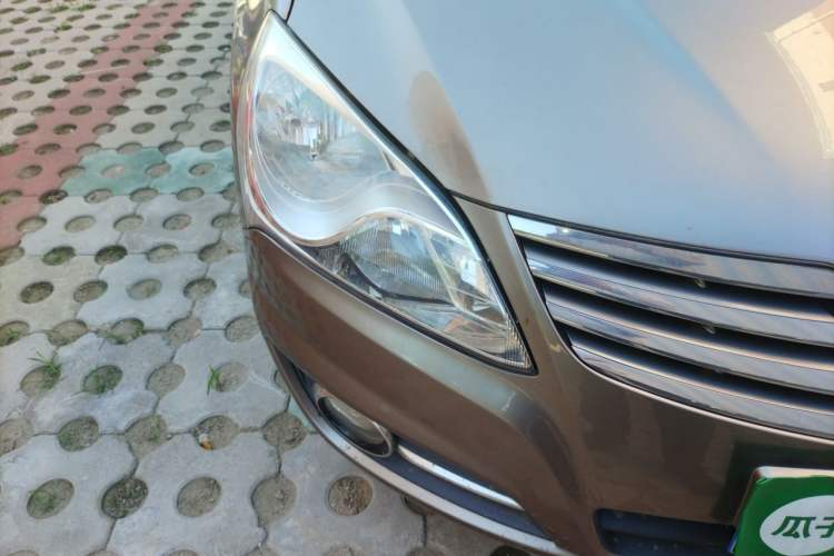 Used Hyundai Celesta 2011 1.6L Automatic Luxury Version Right Front Headlight