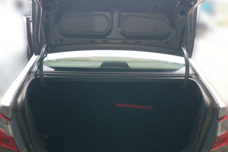 Used Hyundai Celesta 2011 1.6L Automatic Comfort Edition Trunk