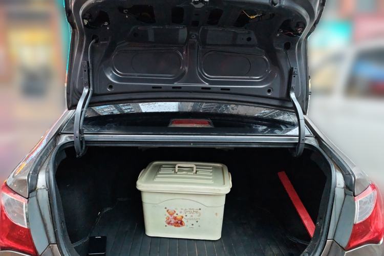 Used Hyundai Celesta 2011 1.6L Automatic Comfort Edition Trunk