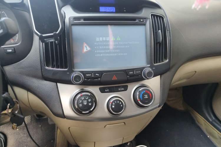 Used Hyundai Celesta 2011 1.6L Manual Comfort Edition Audio And AC Panel