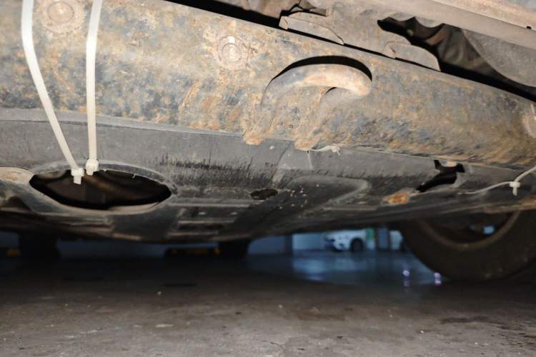 Used Hyundai Celesta 2011 1.6L Manual Comfort Edition Chassis Front