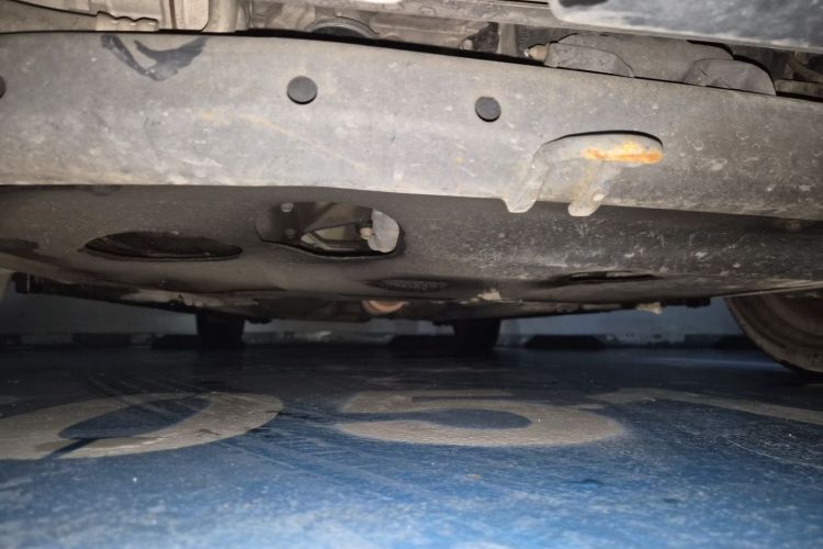 Used Hyundai Celesta 2011 1.6L Automatic Comfort Edition Chassis Front