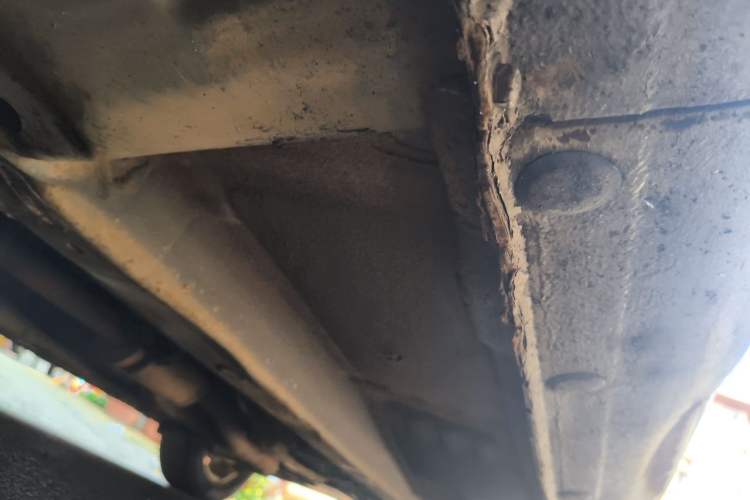 Used Hyundai Celesta 2011 1.6L Manual Comfort Edition Chassis Front Left