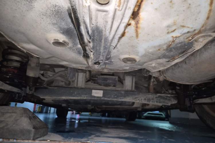 Used Hyundai Celesta 2011 1.6L Automatic Comfort Edition Chassis Rear