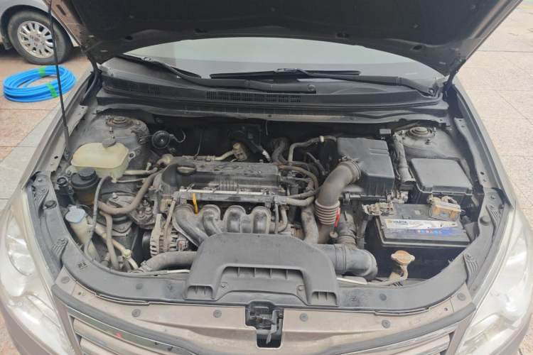 Used Hyundai Celesta 2011 1.6L Automatic Comfort Edition Engine Bay