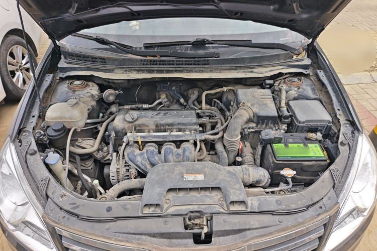 Used Hyundai Celesta 2011 1.6L Automatic Comfort Edition Engine Bay