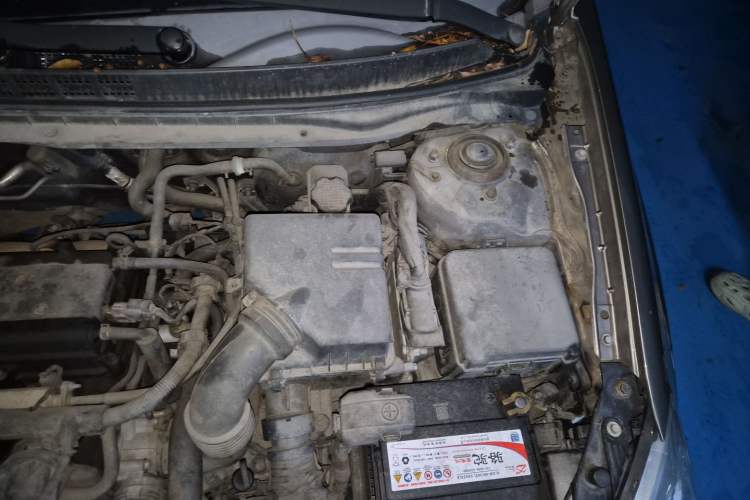 Used Hyundai Celesta 2011 1.6L Automatic Comfort Edition Engine Bay Left