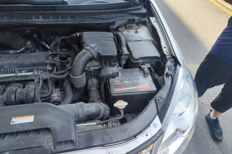 Used Hyundai Celesta 2011 1.6L Manual Comfort Edition Engine Bay Left
