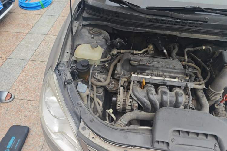 Used Hyundai Celesta 2011 1.6L Automatic Comfort Edition Engine Bay Right