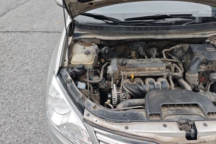 Used Hyundai Celesta 2011 1.6L Automatic Comfort Edition Engine Bay Right