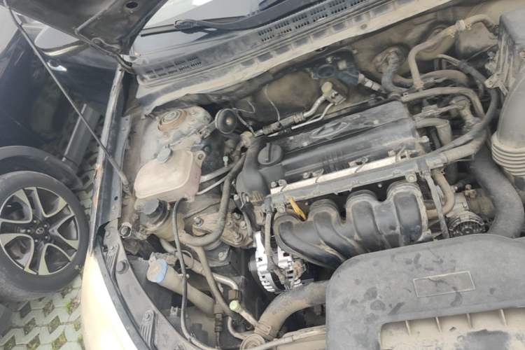 Used Hyundai Celesta 2011 1.6L Automatic Luxury Version Engine Bay Right