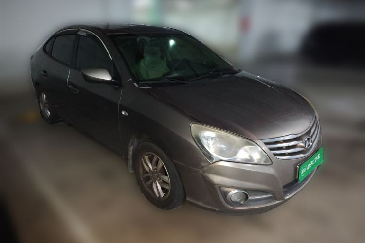 Used Hyundai Celesta 2011 1.6L Manual Comfort Edition Front Right 45 Deg