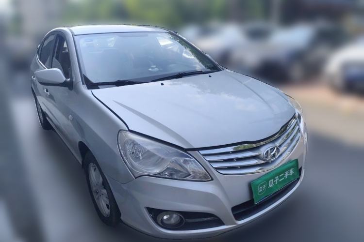 Used Hyundai Celesta 2011 1.6L Manual Comfort Edition Front Right 45 Deg