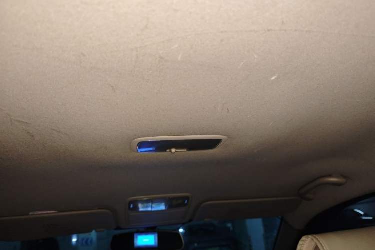 Used Hyundai Celesta 2011 1.6L Manual Comfort Edition Headliner