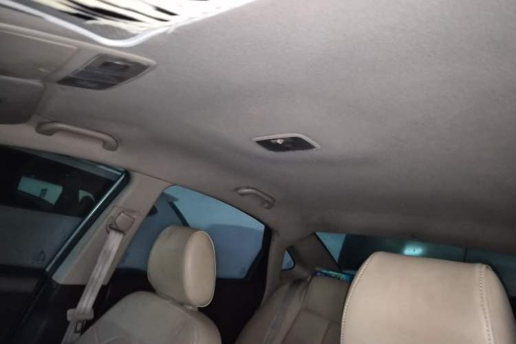 Used Hyundai Celesta 2011 1.6L Automatic Comfort Edition Headliner