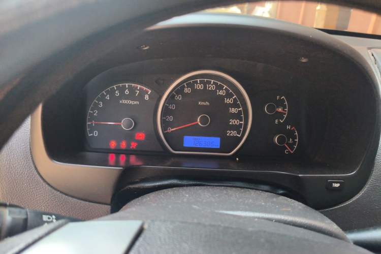 Used Hyundai Celesta 2011 1.6L Manual Comfort Edition Instrument Cluster