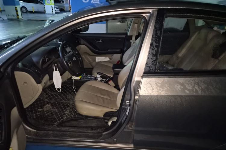 Used Hyundai Celesta 2011 1.6L Automatic Comfort Edition Left Front Seat