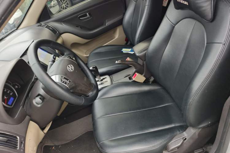 Used Hyundai Celesta 2011 1.6L Automatic Comfort Edition Left Front Seat