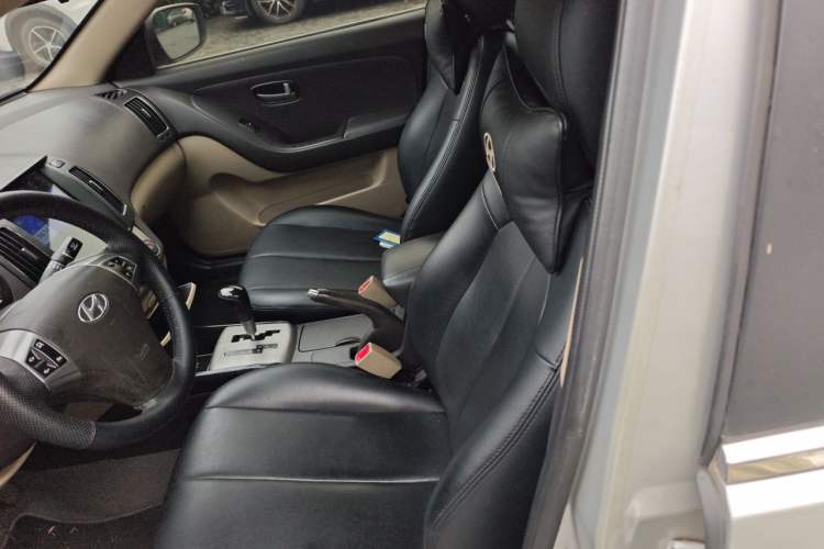 Used Hyundai Celesta 2011 1.6L Automatic Comfort Edition Left Rear Seat