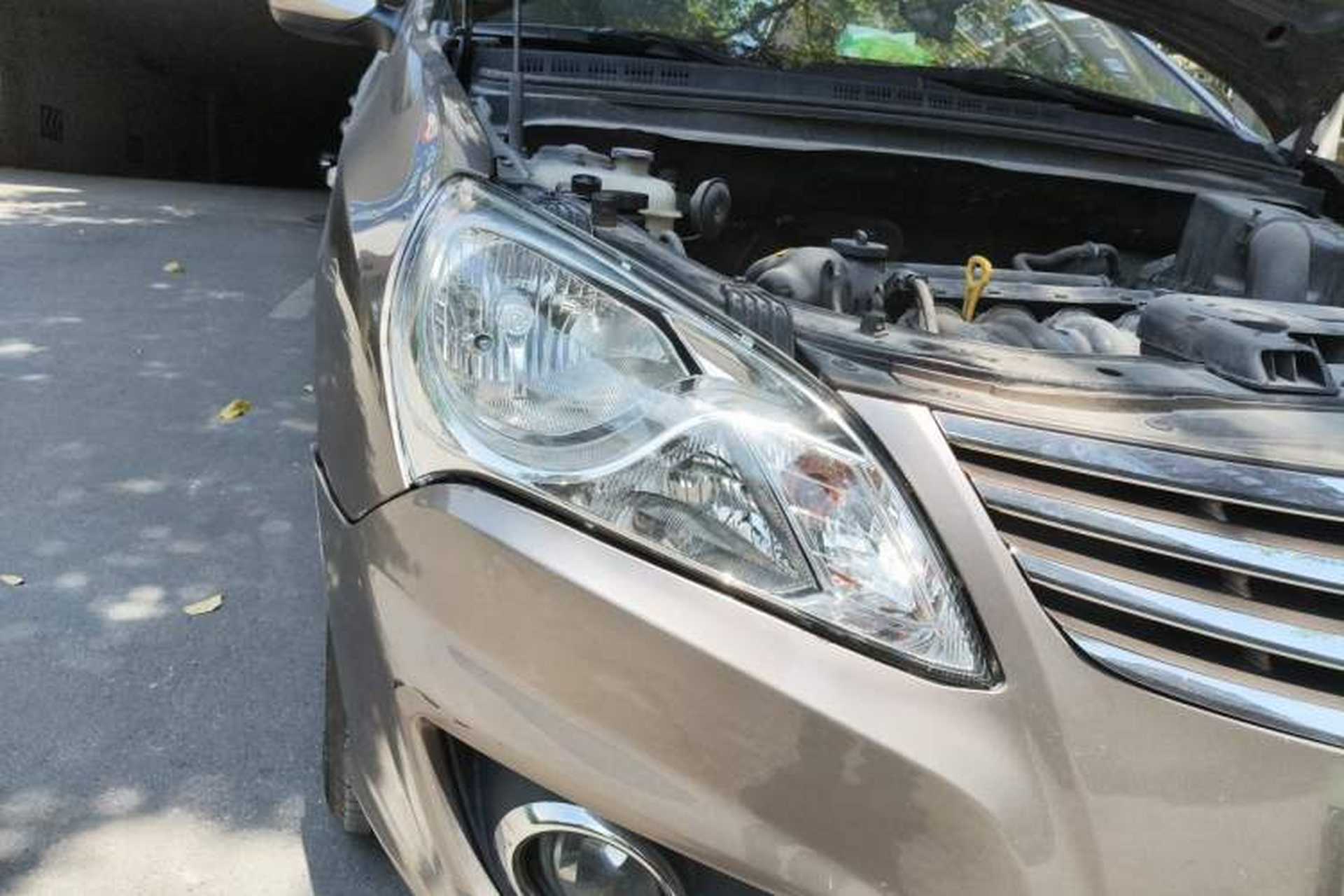 Used Hyundai Celesta 2011 1.6L Manual Comfort Edition Right Front Headlight
