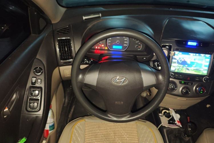 Used Hyundai Celesta 2011 1.6L Manual Comfort Edition Steering Wheel