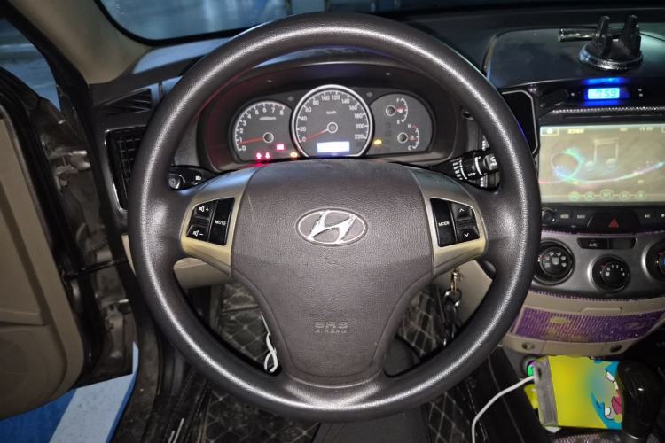 Used Hyundai Celesta 2011 1.6L Automatic Comfort Edition Steering Wheel