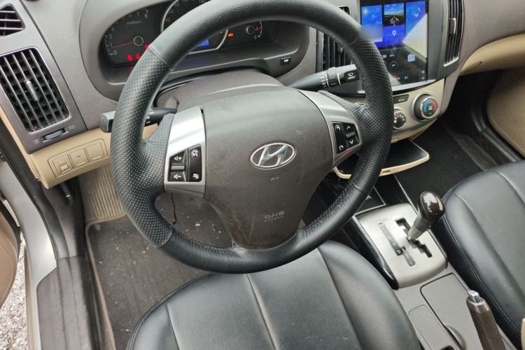 Used Hyundai Celesta 2011 1.6L Automatic Comfort Edition Steering Wheel