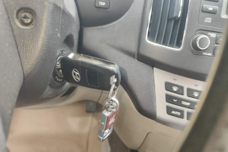 Used Hyundai Celesta 2011 1.6L Automatic Luxury Version Vehicle Key