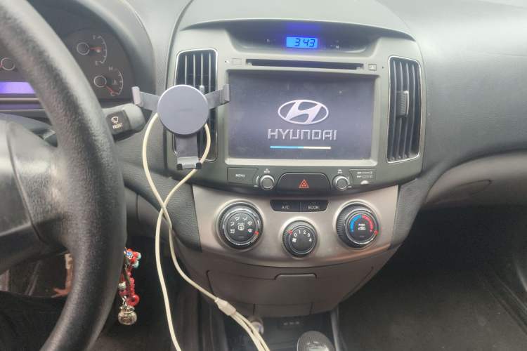 Used Hyundai Celesta 2011 1.6L Automatic Comfort Edition Audio And AC Panel