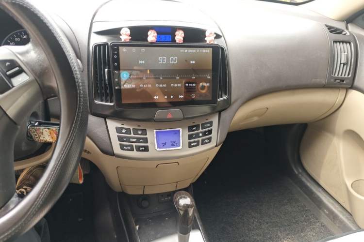 Used Hyundai Celesta 2011 1.6L Automatic Luxury Version Audio And AC Panel
