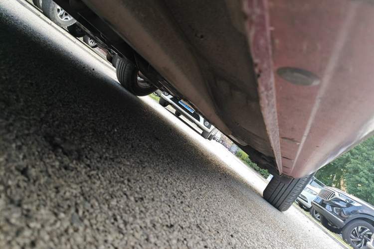 Used Hyundai Celesta 2011 1.6L Automatic Comfort Edition Chassis Front Left